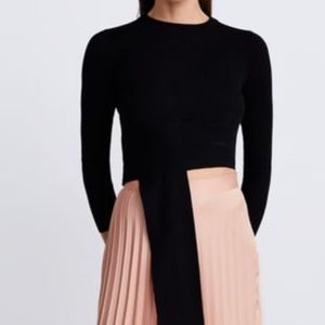 Sweater with tie at waist